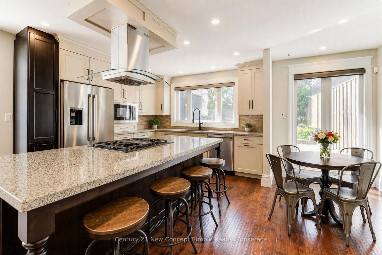 Photo 16 of 56 Machell Avenue, Aurora, Aurora Village — HOMEH