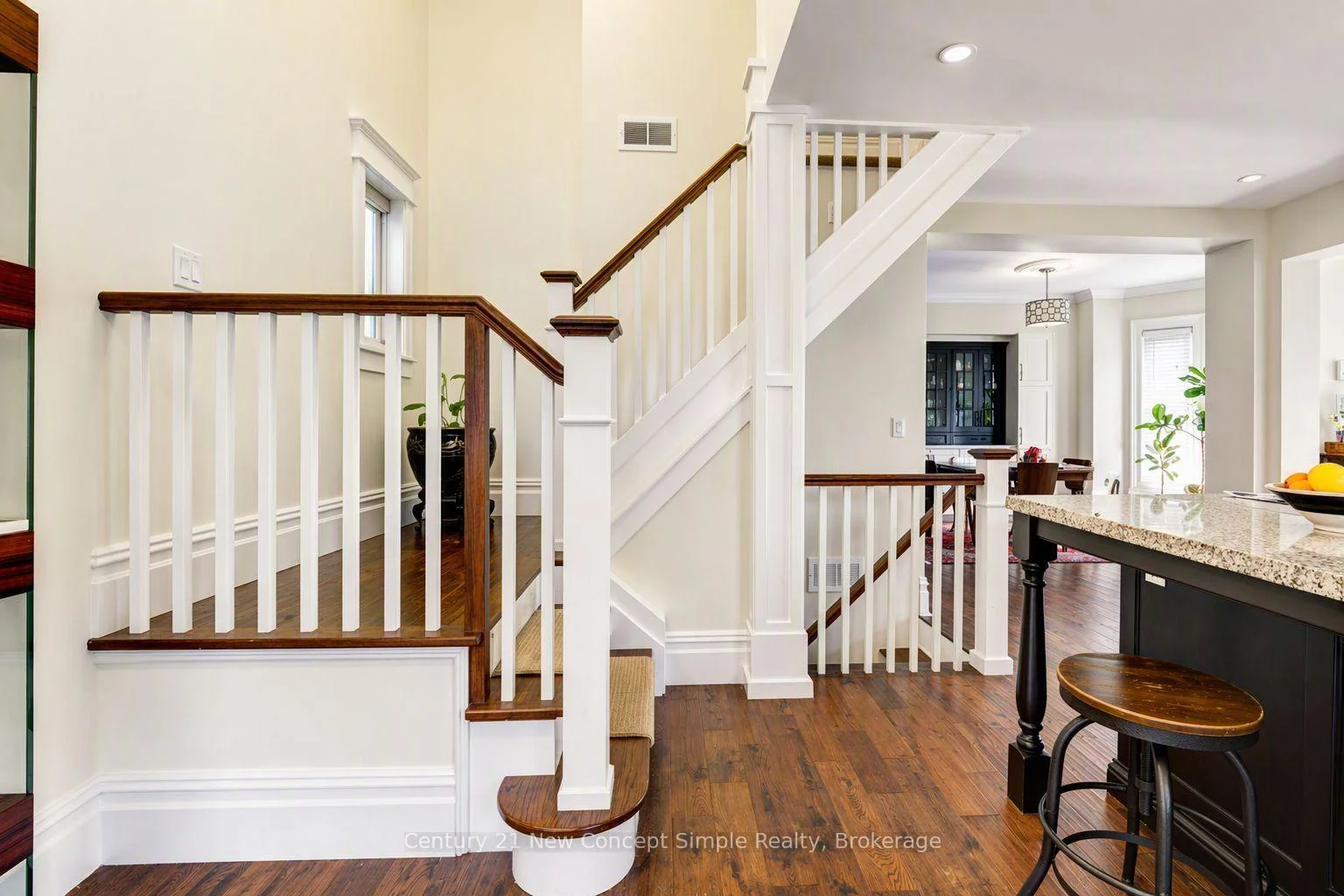 Photo 40 of 56 Machell Avenue, Aurora, Aurora Village — HOMEH