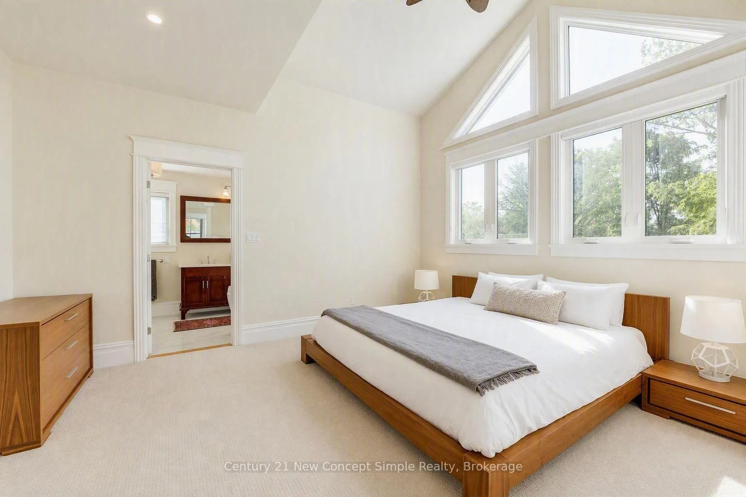 Photo 43 of 56 Machell Avenue, Aurora, Aurora Village — HOMEH