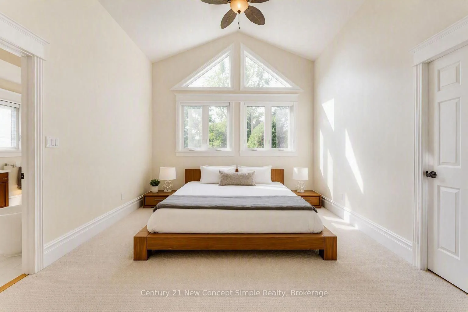 Photo 46 of 56 Machell Avenue, Aurora, Aurora Village — HOMEH
