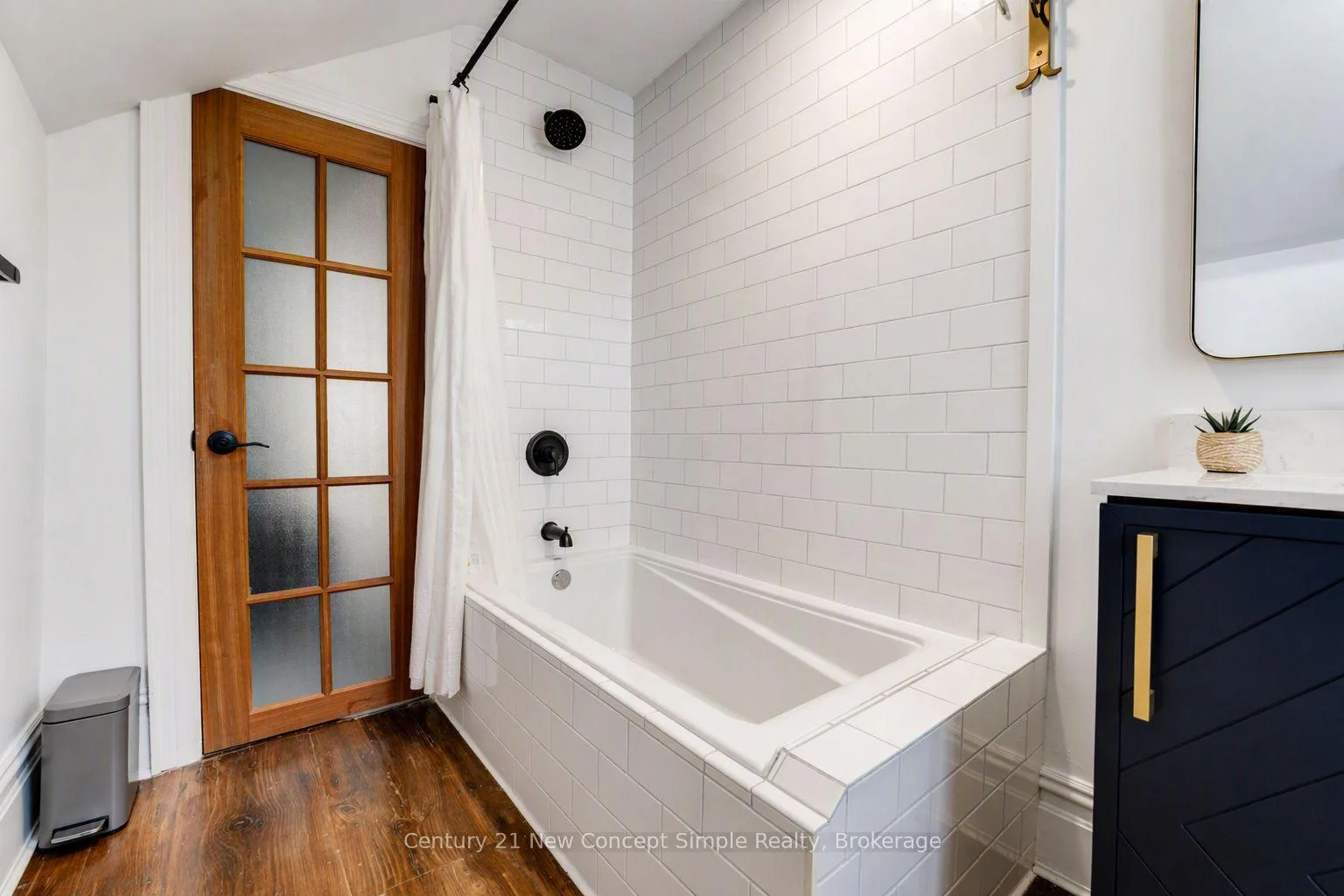 Photo 77 of 56 Machell Avenue, Aurora, Aurora Village — HOMEH
