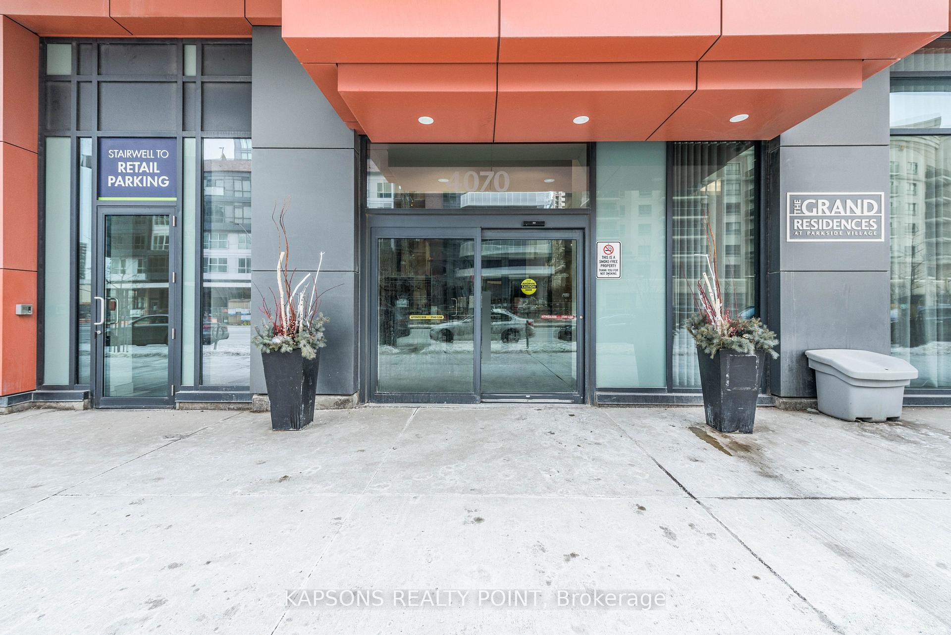 Photo 2 of Unit 2204, 4070 Confederation Parkway, Mississauga, City Centre — HOMEH