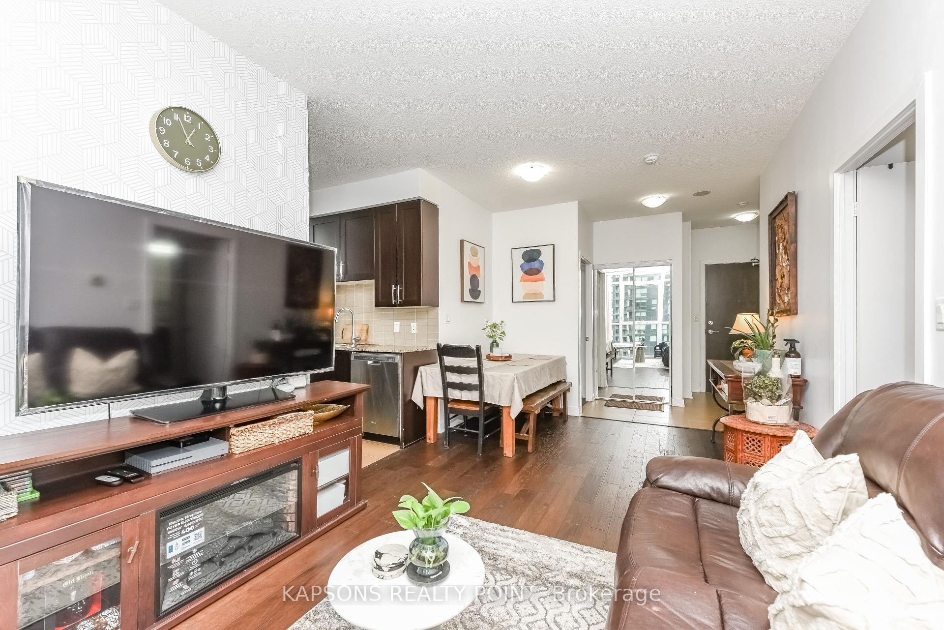 Photo 5 of Unit 2204, 4070 Confederation Parkway, Mississauga, City Centre — HOMEH