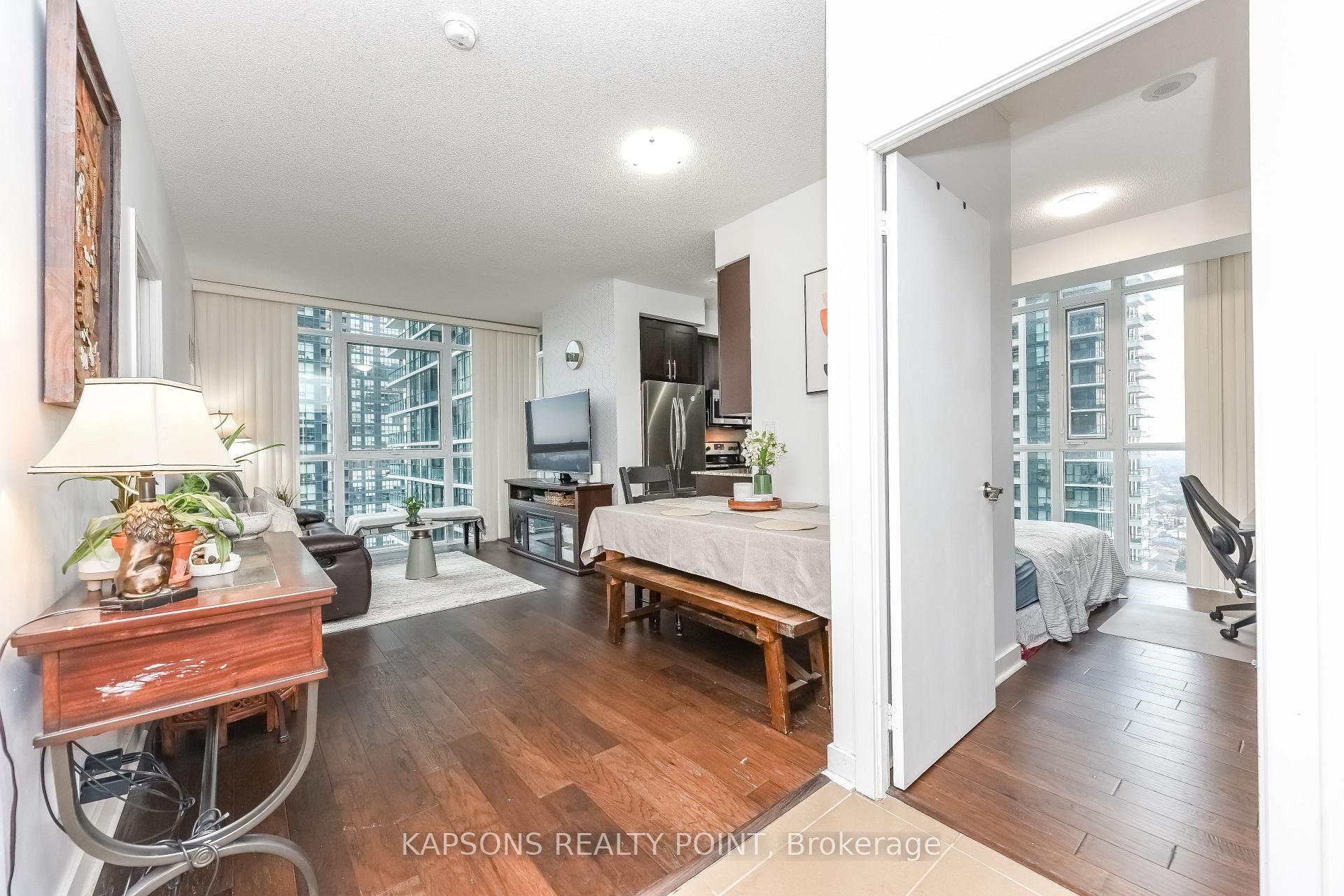 Photo 10 of Unit 2204, 4070 Confederation Parkway, Mississauga, City Centre — HOMEH