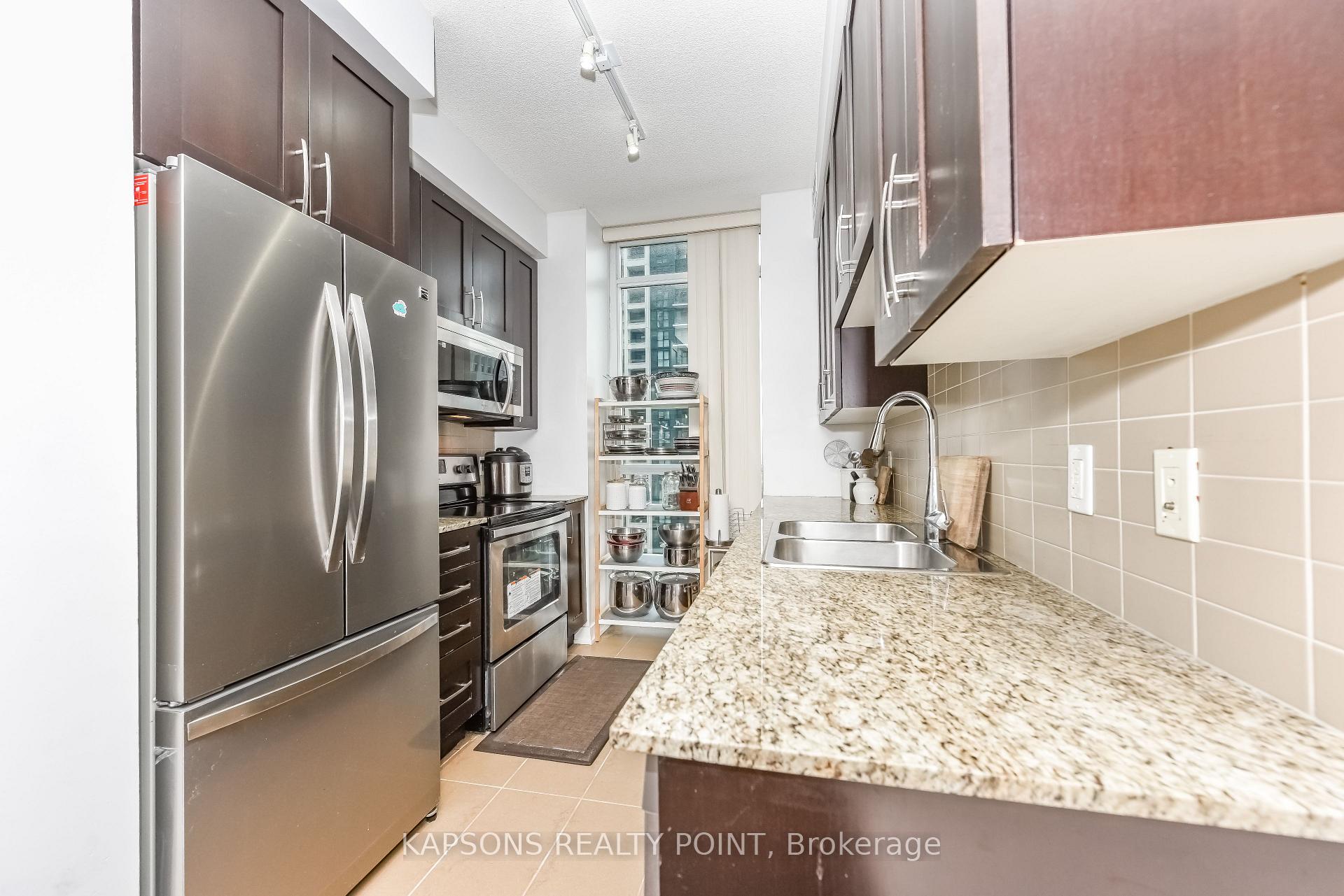 Photo 11 of Unit 2204, 4070 Confederation Parkway, Mississauga, City Centre — HOMEH