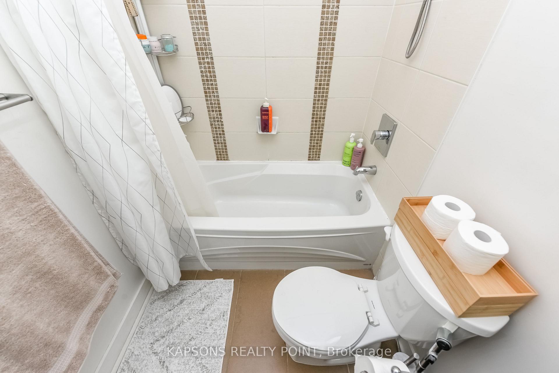 Photo 17 of Unit 2204, 4070 Confederation Parkway, Mississauga, City Centre — HOMEH