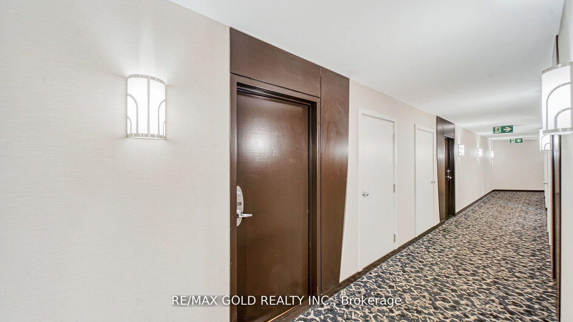 Photo 4 of Unit 509, 550 Queens Quay W, Toronto, Waterfront Communities — HOMEH