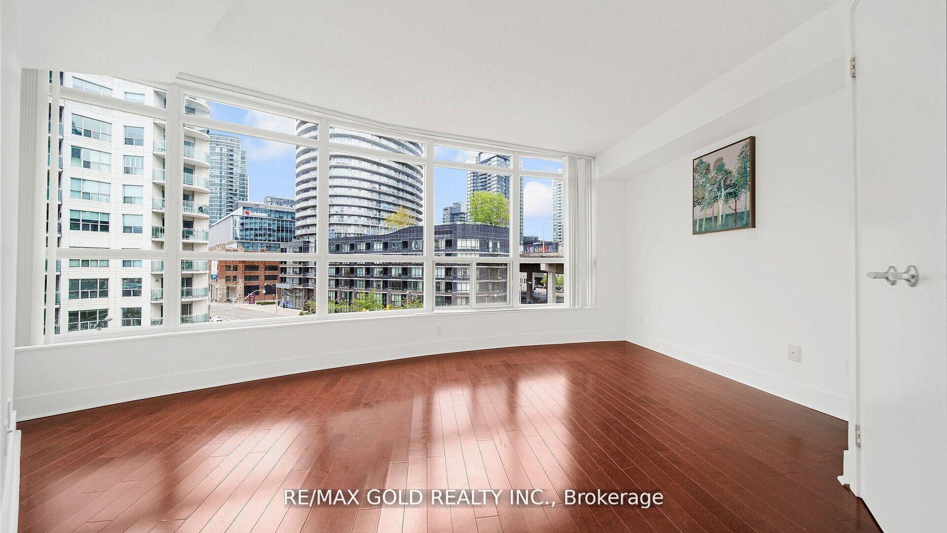 Photo 8 of Unit 509, 550 Queens Quay W, Toronto, Waterfront Communities — HOMEH