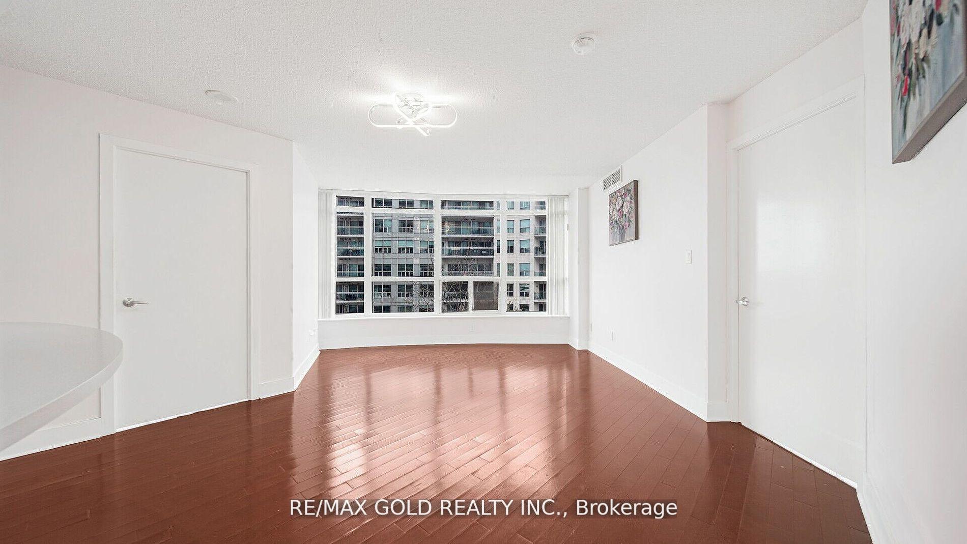 Photo 11 of Unit 509, 550 Queens Quay W, Toronto, Waterfront Communities — HOMEH