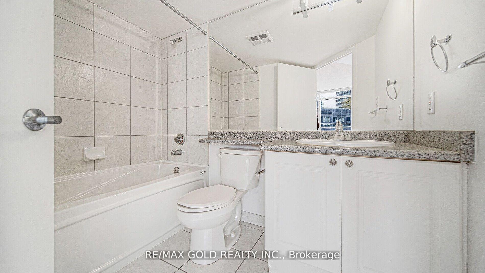 Photo 15 of Unit 509, 550 Queens Quay W, Toronto, Waterfront Communities — HOMEH