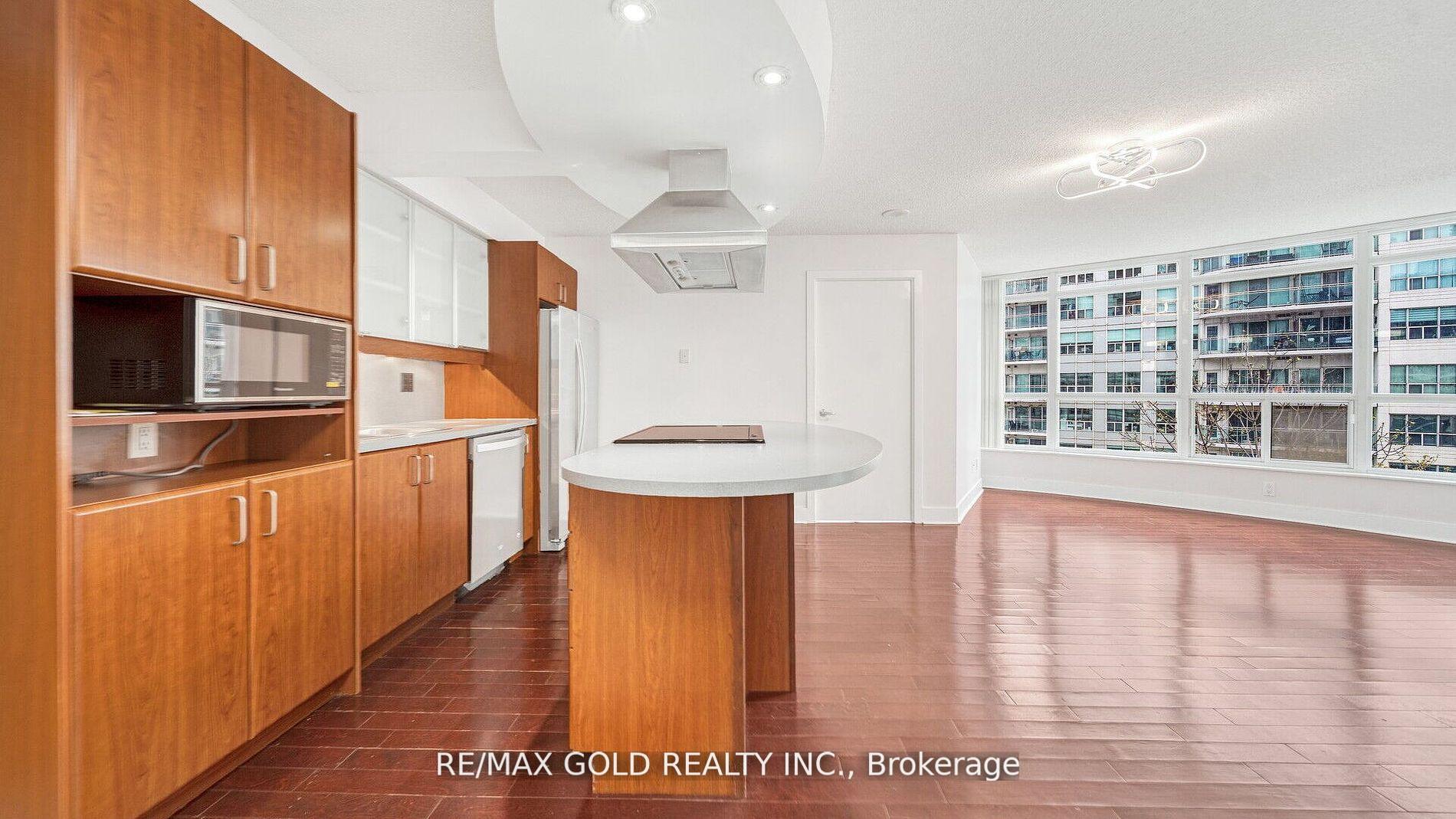 Photo 16 of Unit 509, 550 Queens Quay W, Toronto, Waterfront Communities — HOMEH