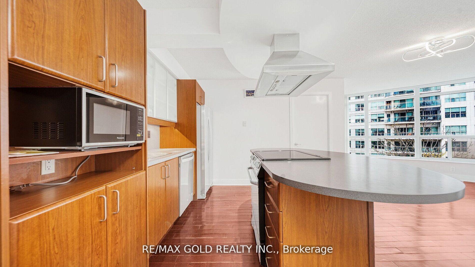Photo 23 of Unit 509, 550 Queens Quay W, Toronto, Waterfront Communities — HOMEH