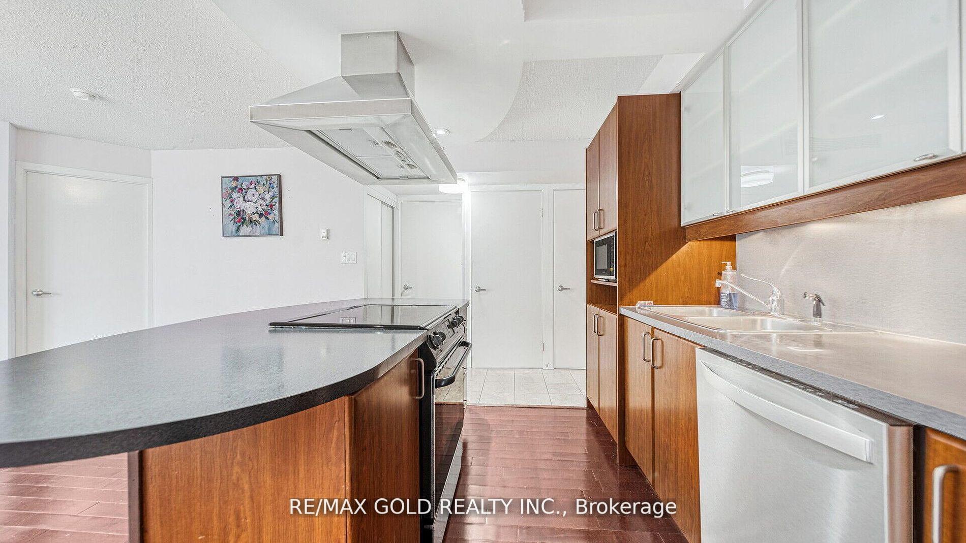 Photo 25 of Unit 509, 550 Queens Quay W, Toronto, Waterfront Communities — HOMEH