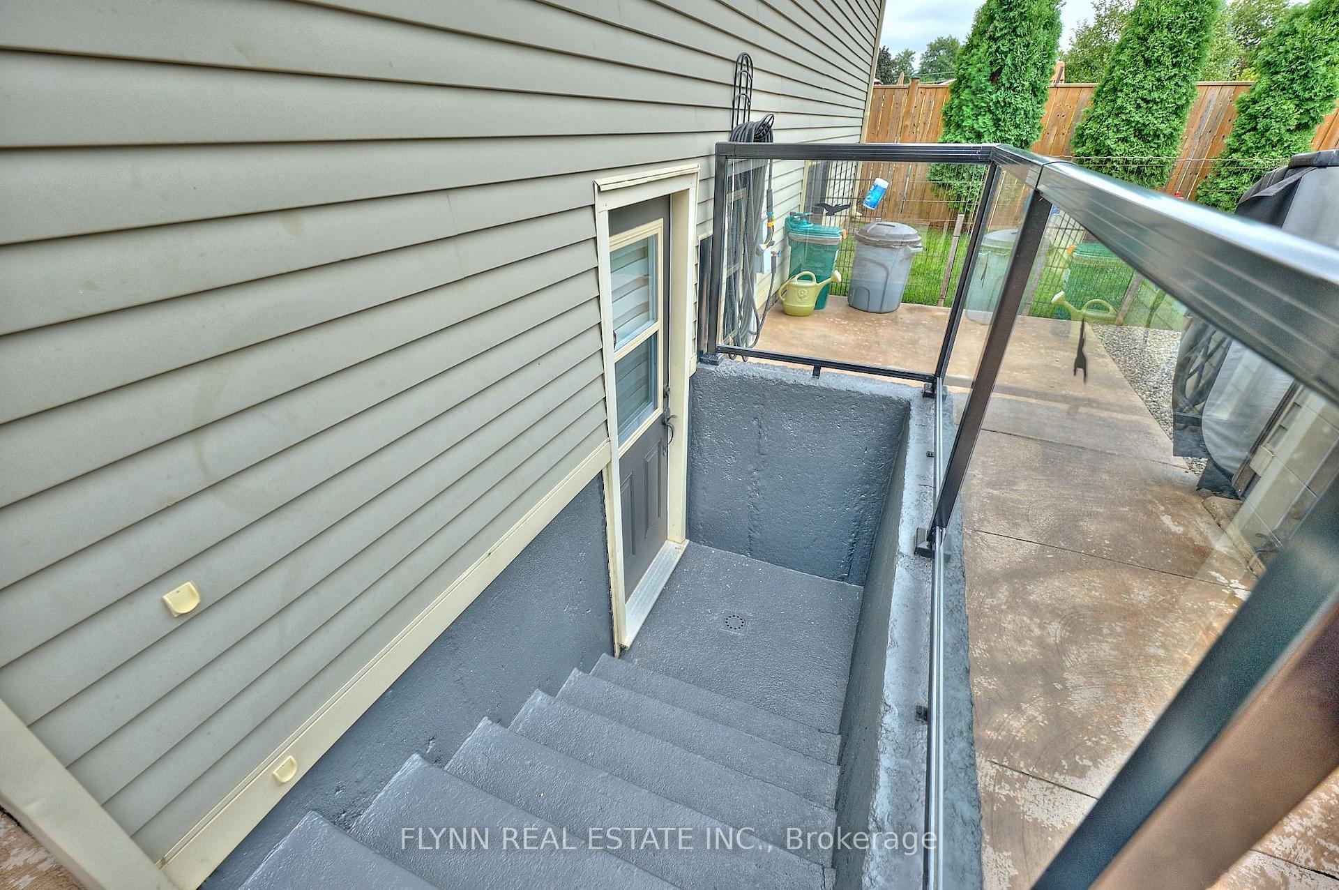 Photo 32 of 3907 Cardinal Drive, Niagara Falls, Mt. Carmel — HOMEH