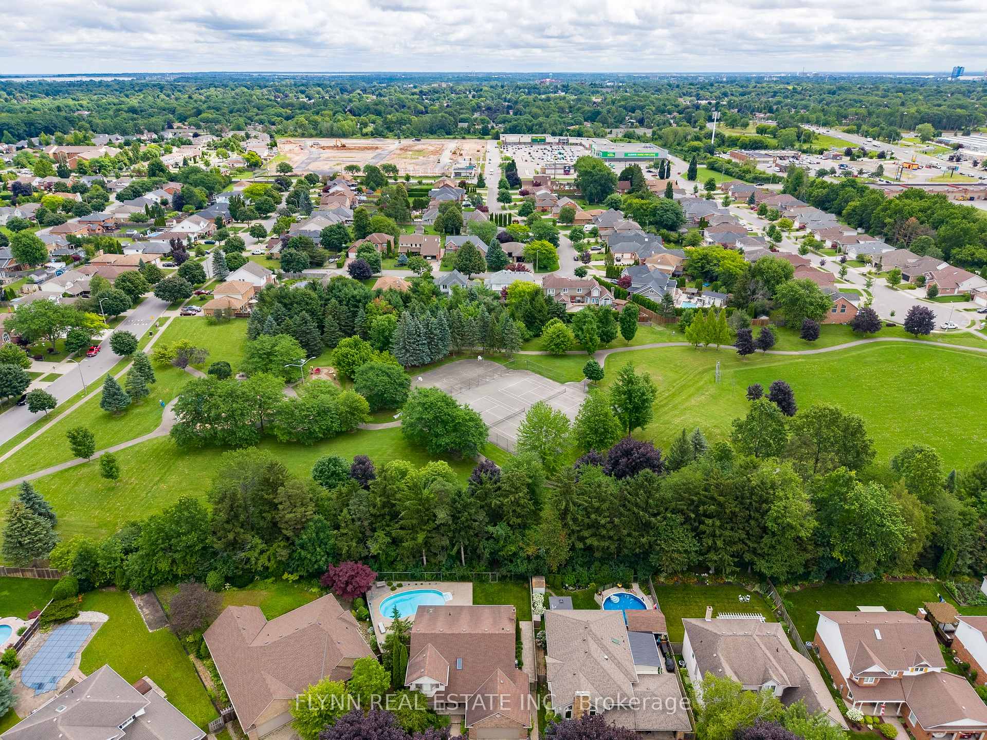 Photo 35 of 3907 Cardinal Drive, Niagara Falls, Mt. Carmel — HOMEH