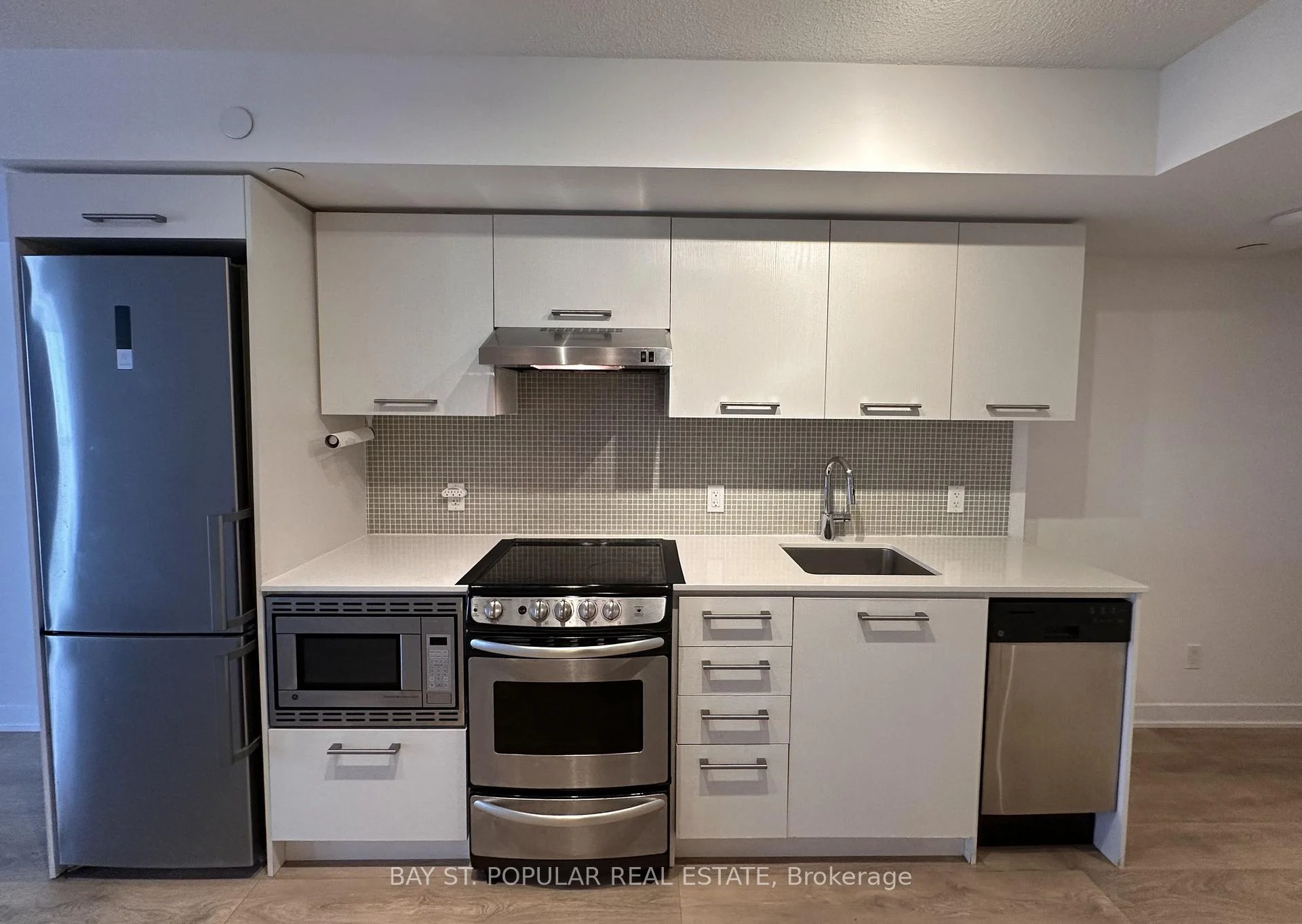 Photo 3 of Unit 1019, 87 Peter Street, Toronto, Waterfront Communities — HOMEH
