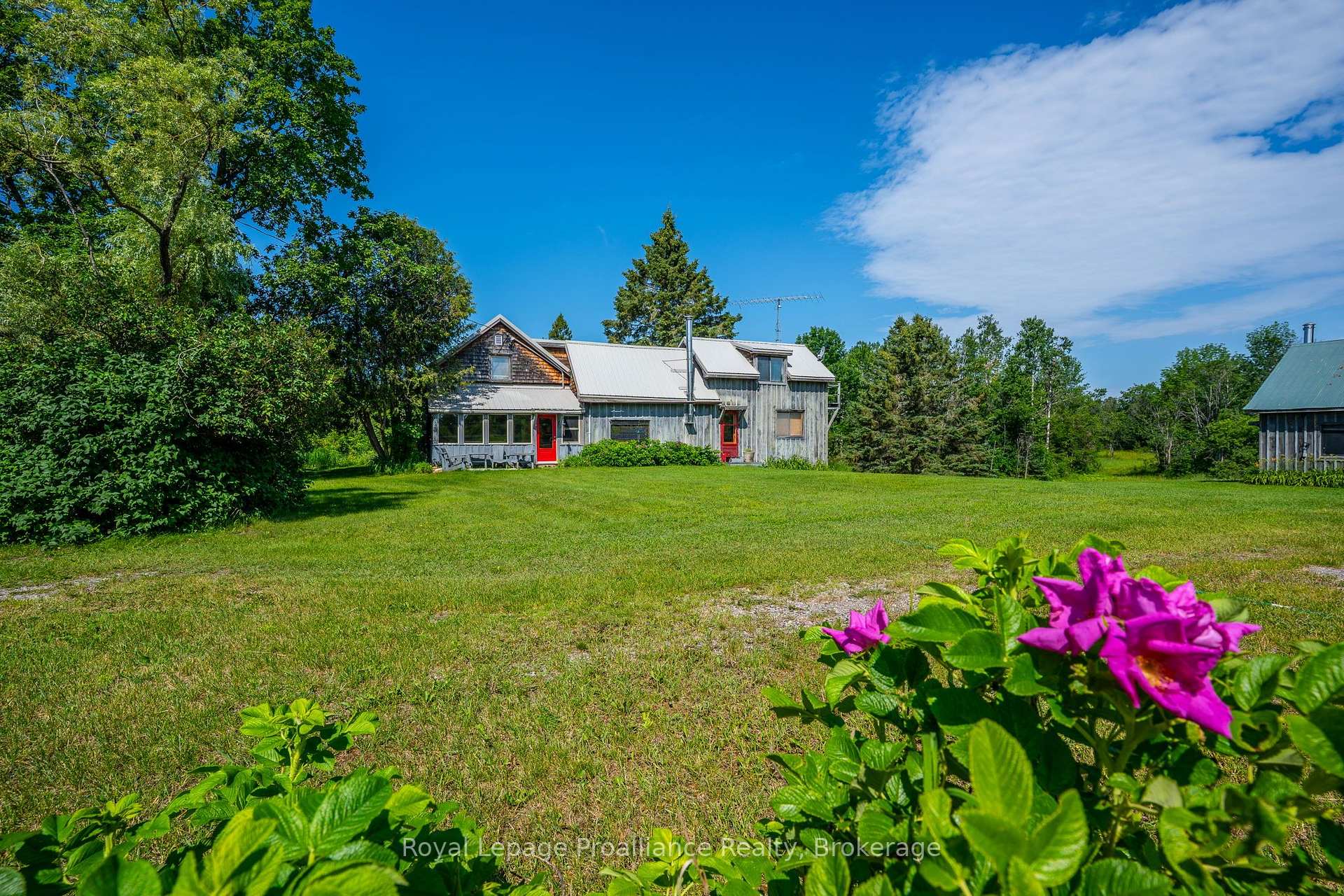 Photo 2 of 452 Lasswade Road, North Kawartha — HOMEH