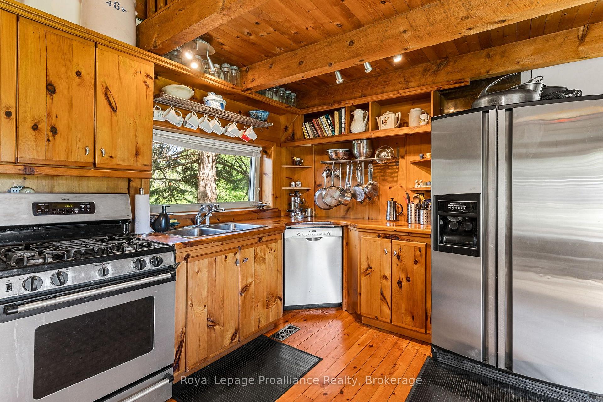Photo 10 of 452 Lasswade Road, North Kawartha — HOMEH