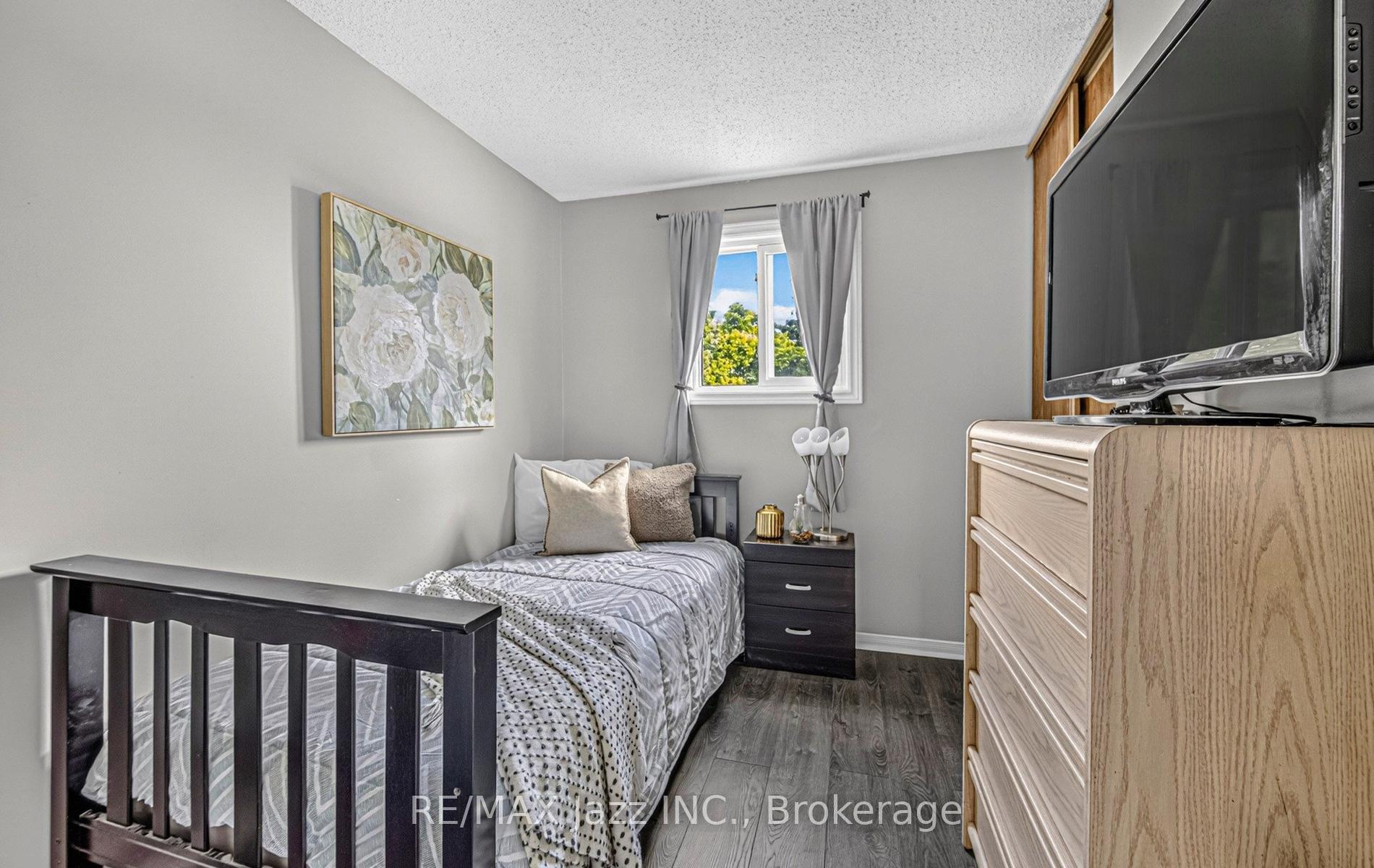 Photo 13 of 1387 Ritson Road S, Oshawa, Lakeview — HOMEH