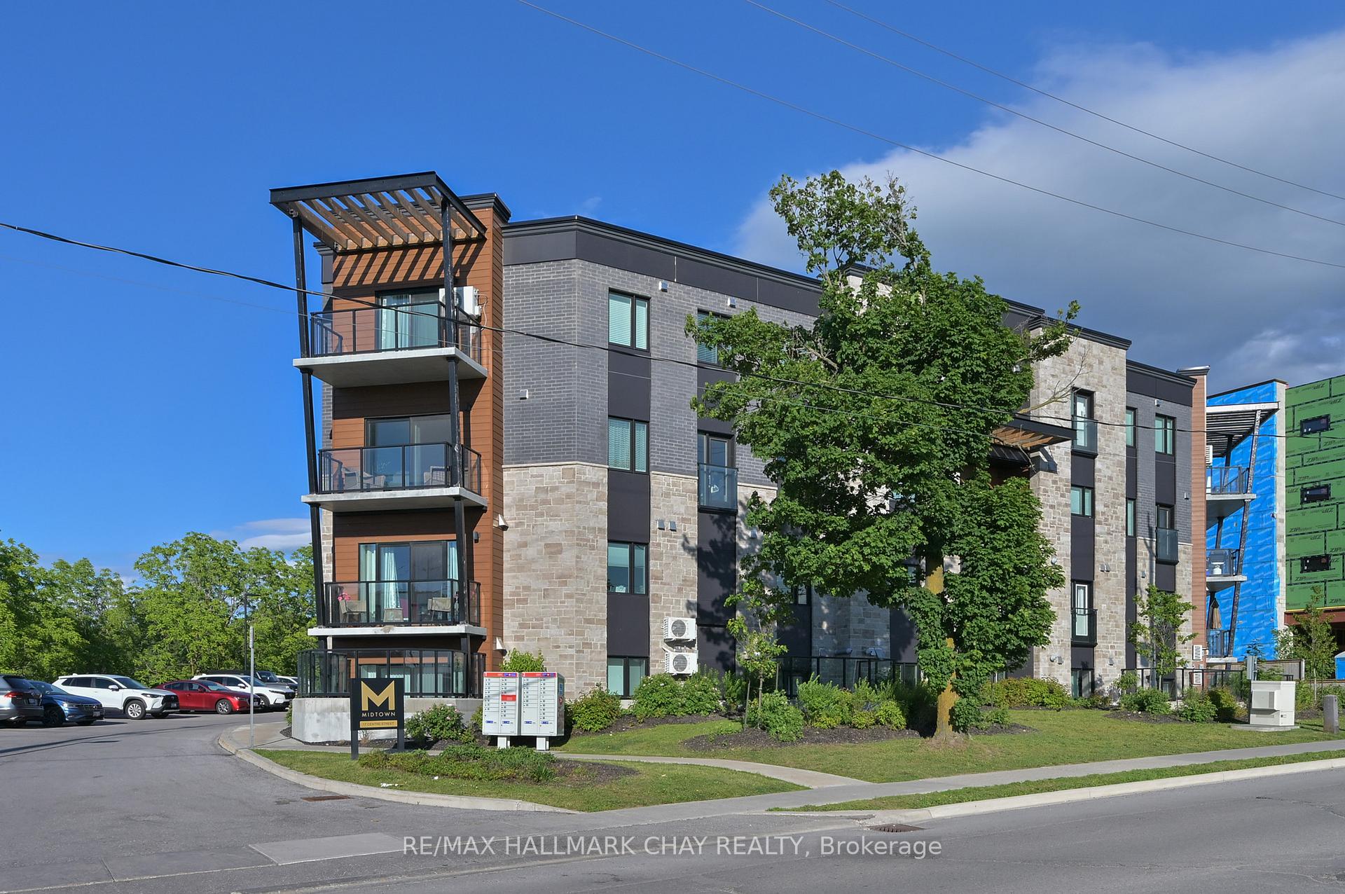 Photo of Unit 312, 17 Centre Street