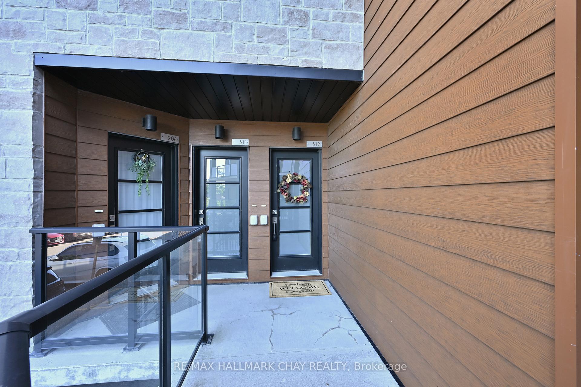 Photo 4 of Unit 312, 17 Centre Street, Orangeville — HOMEH