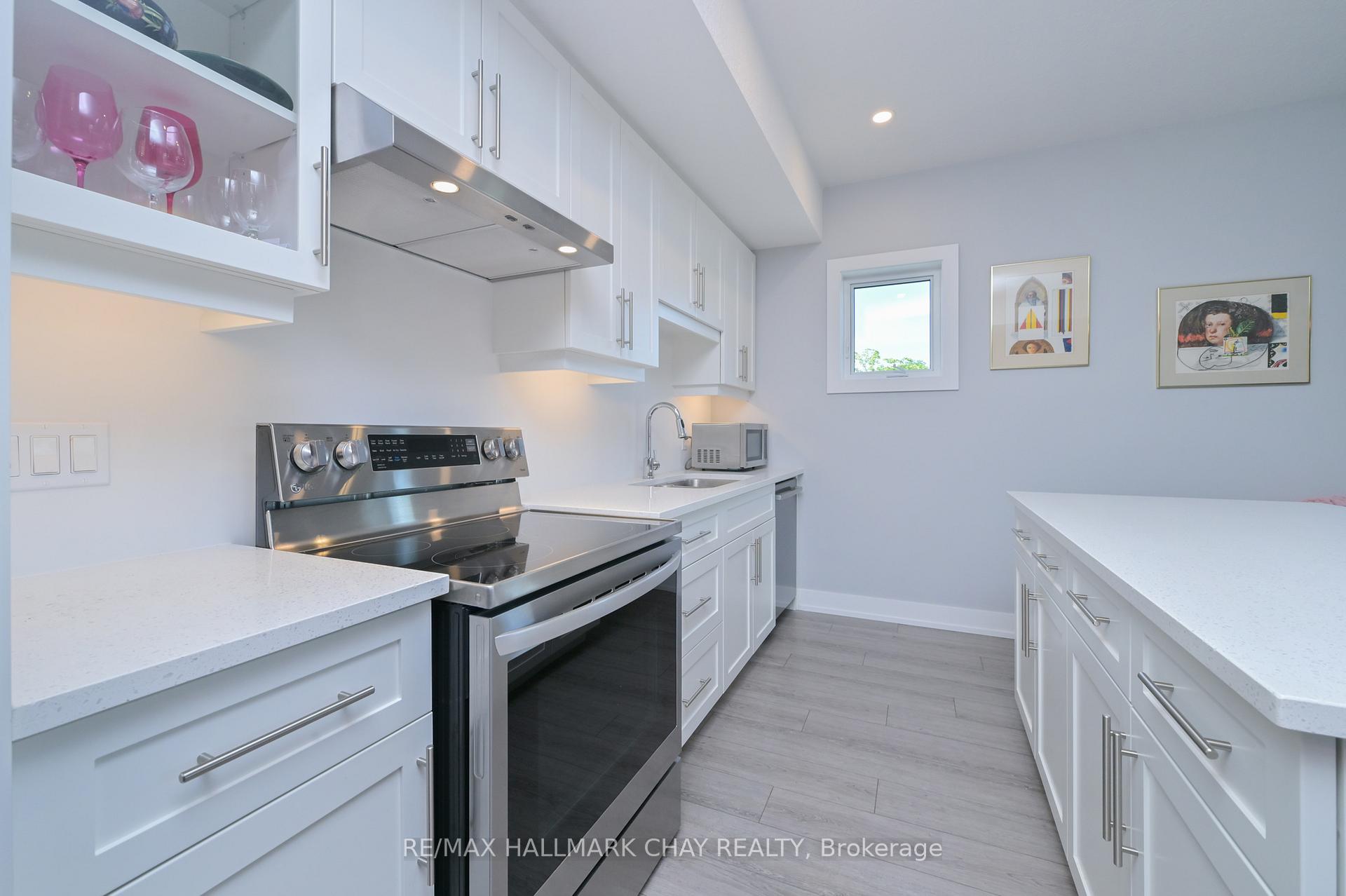 Photo 7 of Unit 312, 17 Centre Street, Orangeville — HOMEH