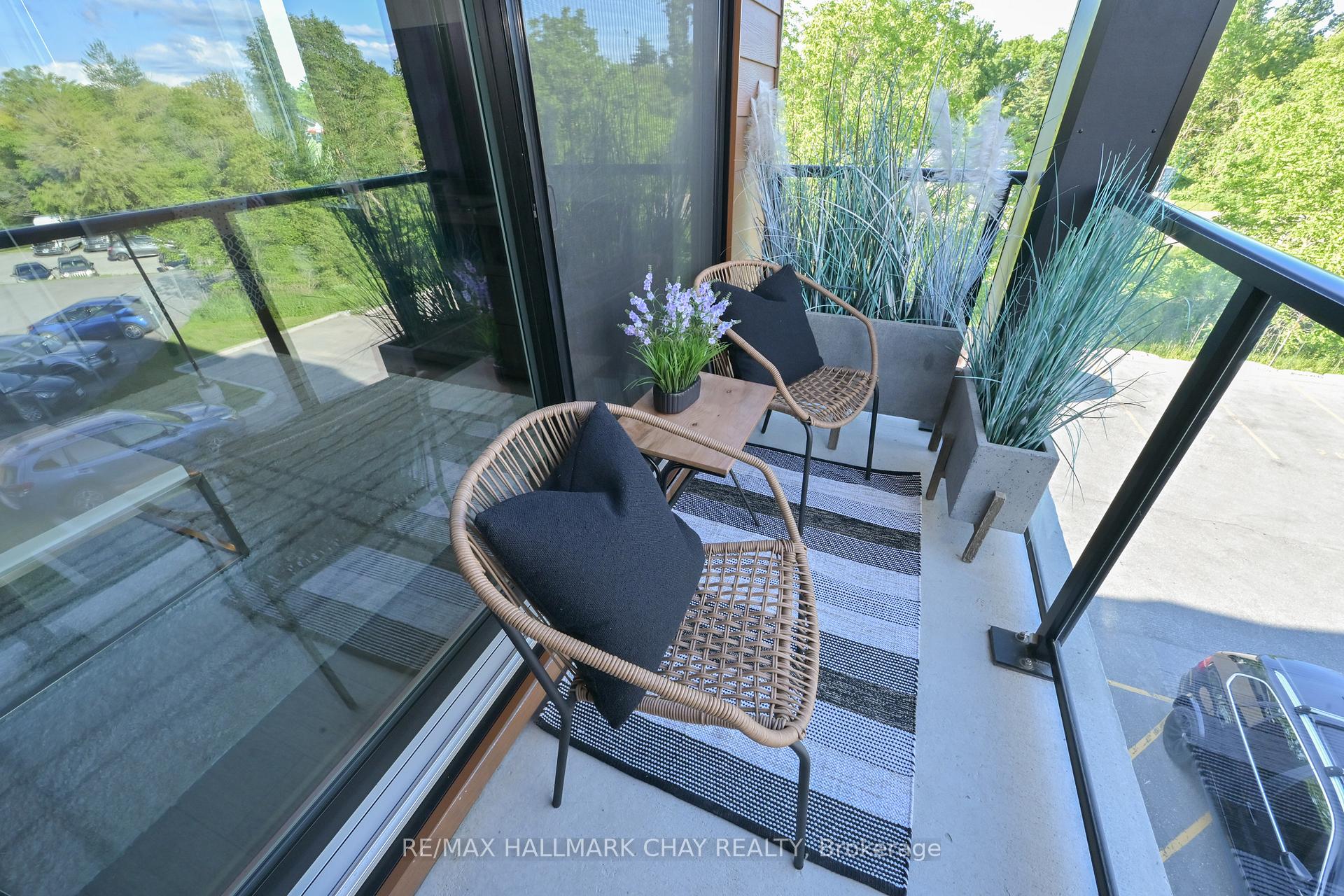 Photo 13 of Unit 312, 17 Centre Street, Orangeville — HOMEH