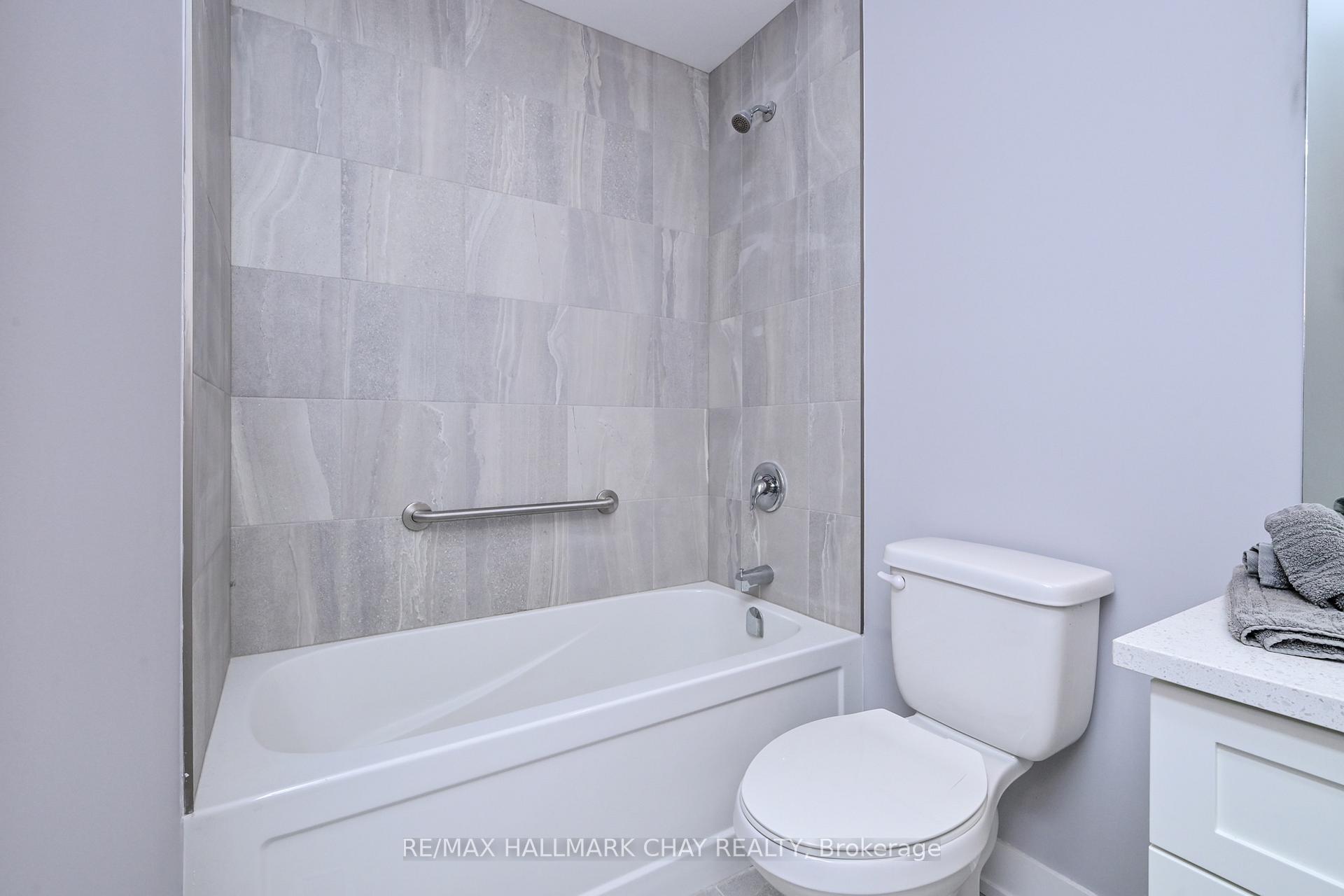 Photo 26 of Unit 312, 17 Centre Street, Orangeville — HOMEH