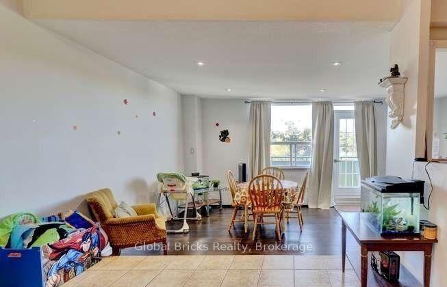 Photo 7 of Unit 501, 49 Queen Street E, Mississauga, Port Credit — HOMEH