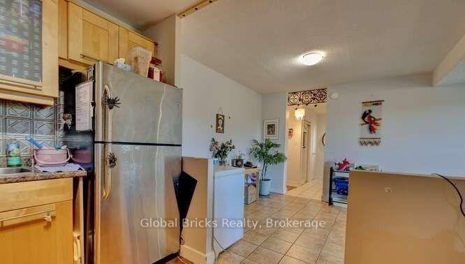 Photo 9 of Unit 501, 49 Queen Street E, Mississauga, Port Credit — HOMEH