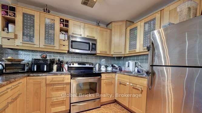Photo 10 of Unit 501, 49 Queen Street E, Mississauga, Port Credit — HOMEH