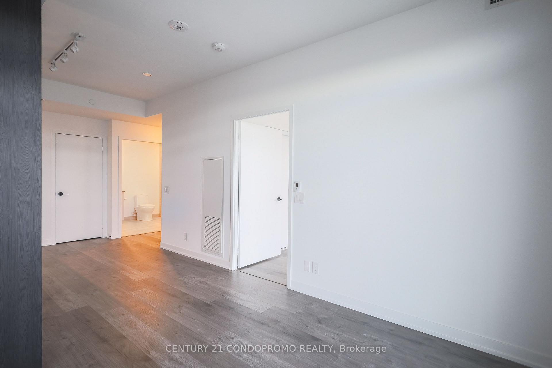 Photo 11 of Unit 1601, 285 Dufferin Street, Toronto, South Parkdale — HOMEH