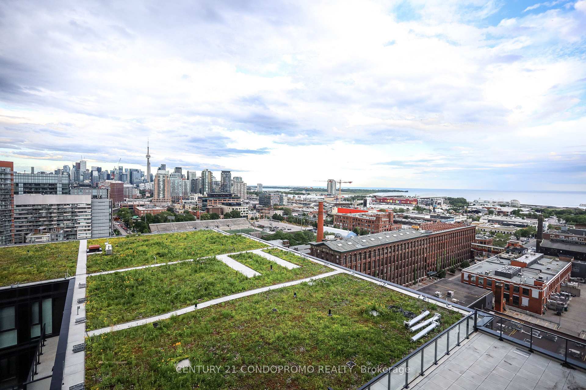 Photo 18 of Unit 1601, 285 Dufferin Street, Toronto, South Parkdale — HOMEH