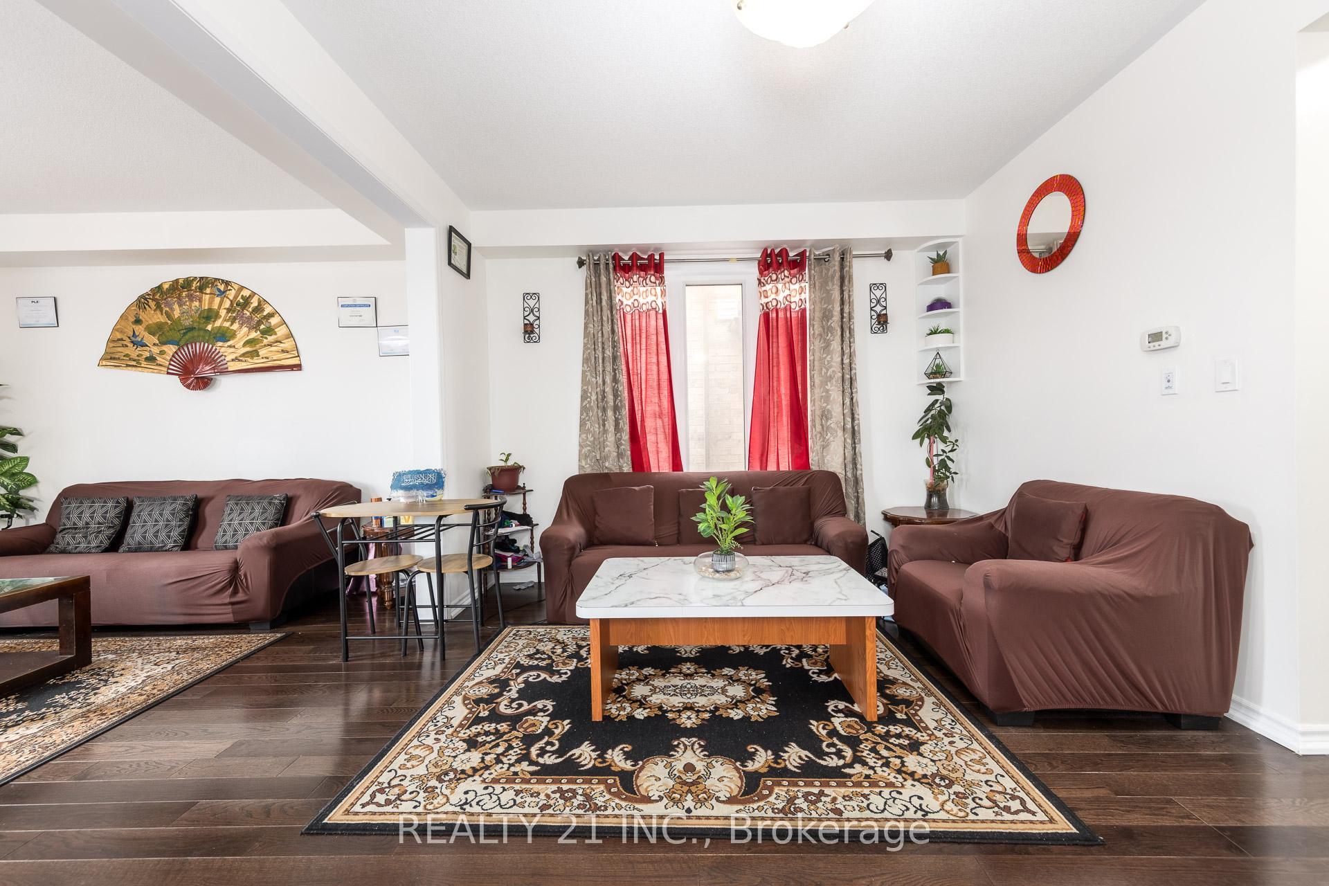 Photo 9 of 54 Tysonville Circle, Brampton, Northwest Brampton — HOMEH