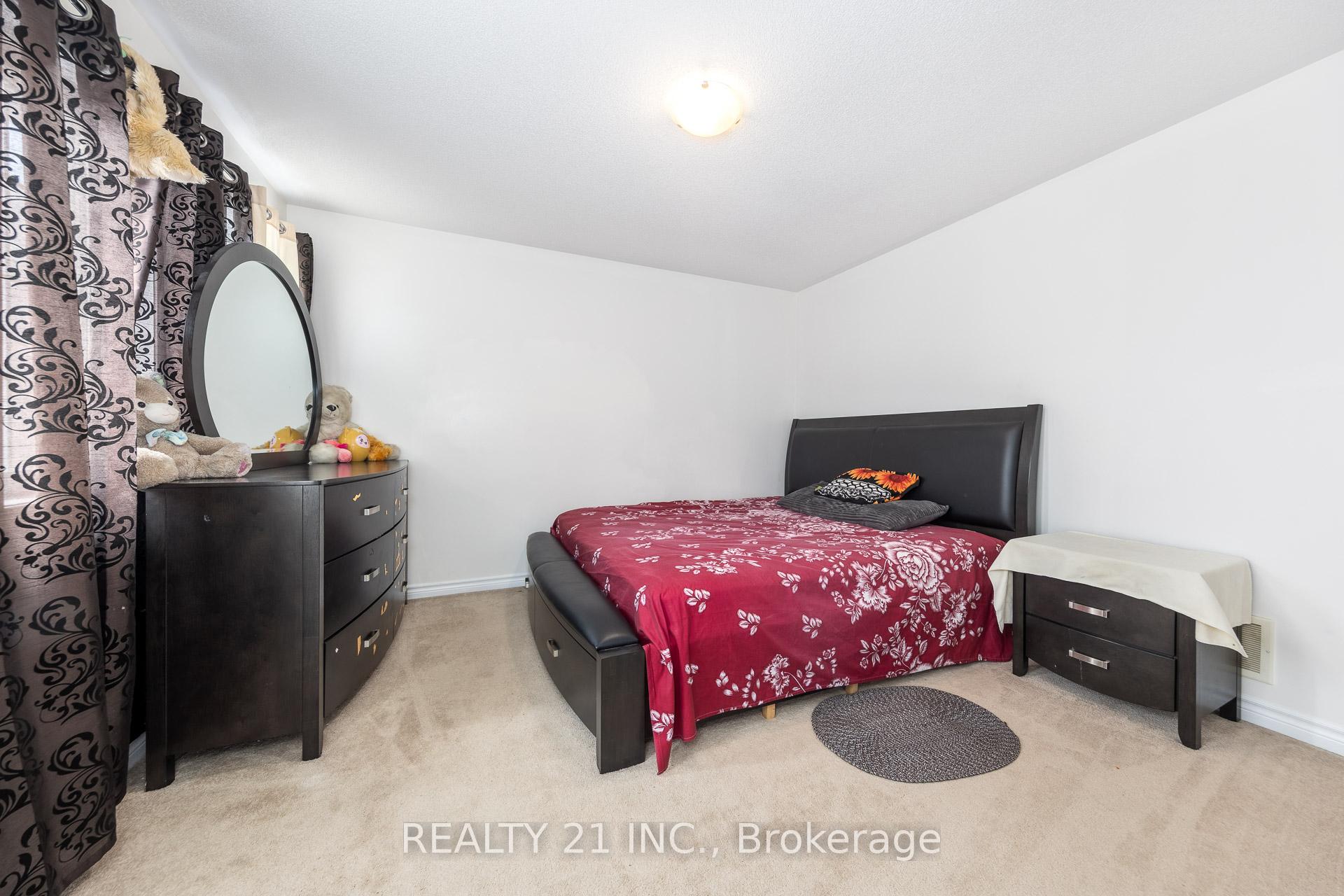 Photo 26 of 54 Tysonville Circle, Brampton, Northwest Brampton — HOMEH