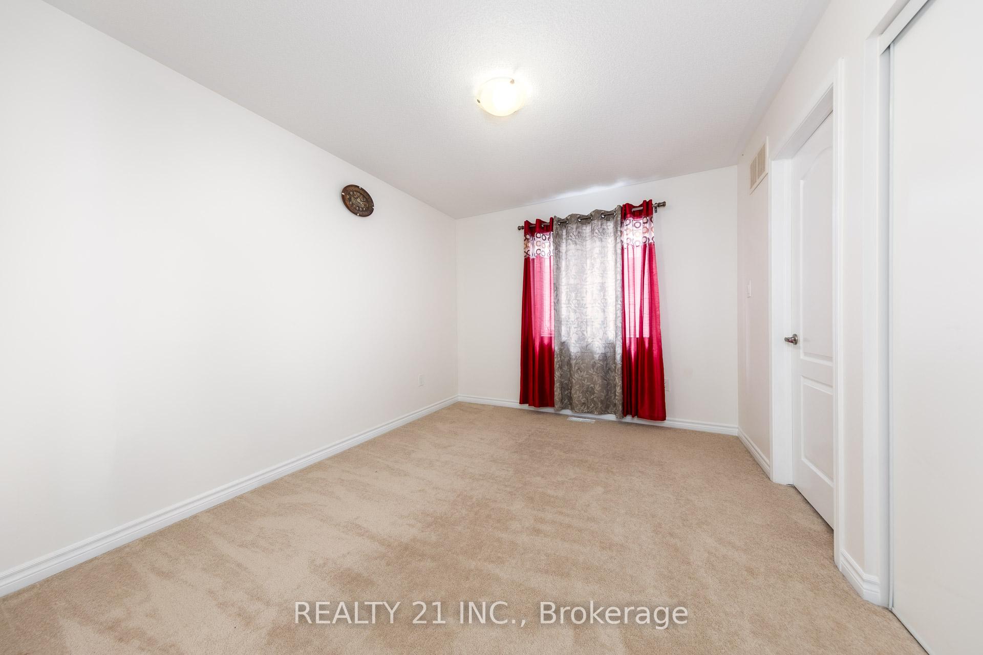 Photo 27 of 54 Tysonville Circle, Brampton, Northwest Brampton — HOMEH
