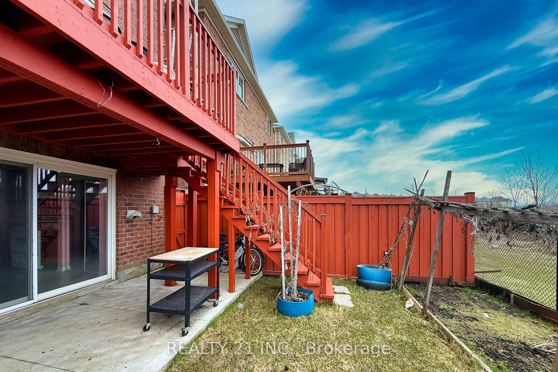Photo 41 of 54 Tysonville Circle, Brampton, Northwest Brampton — HOMEH