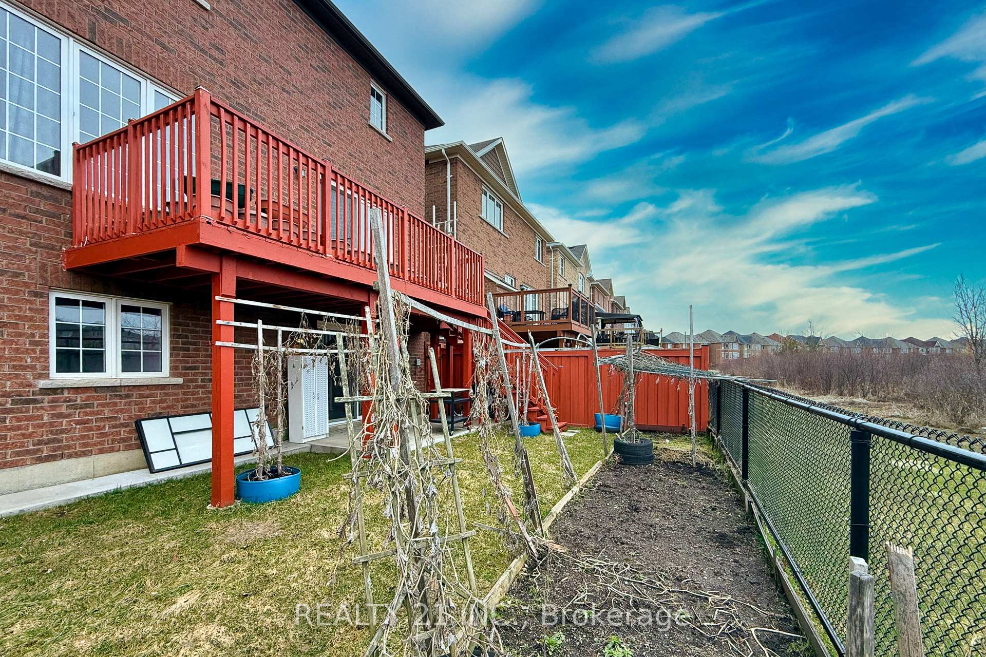 Photo 42 of 54 Tysonville Circle, Brampton, Northwest Brampton — HOMEH