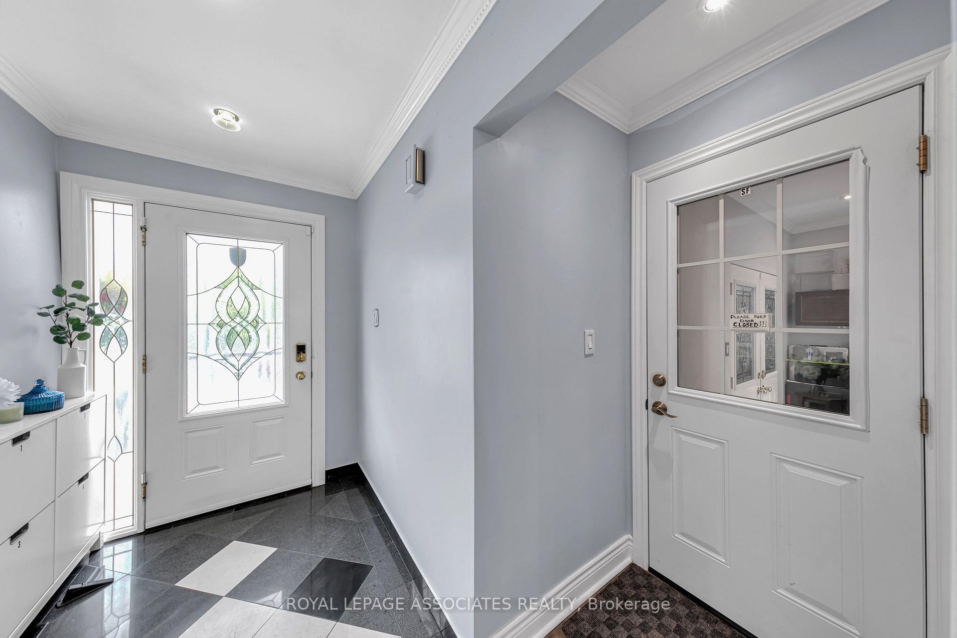 Photo 14 of 4 Apsco Avenue, Scarborough, West Hill — HOMEH