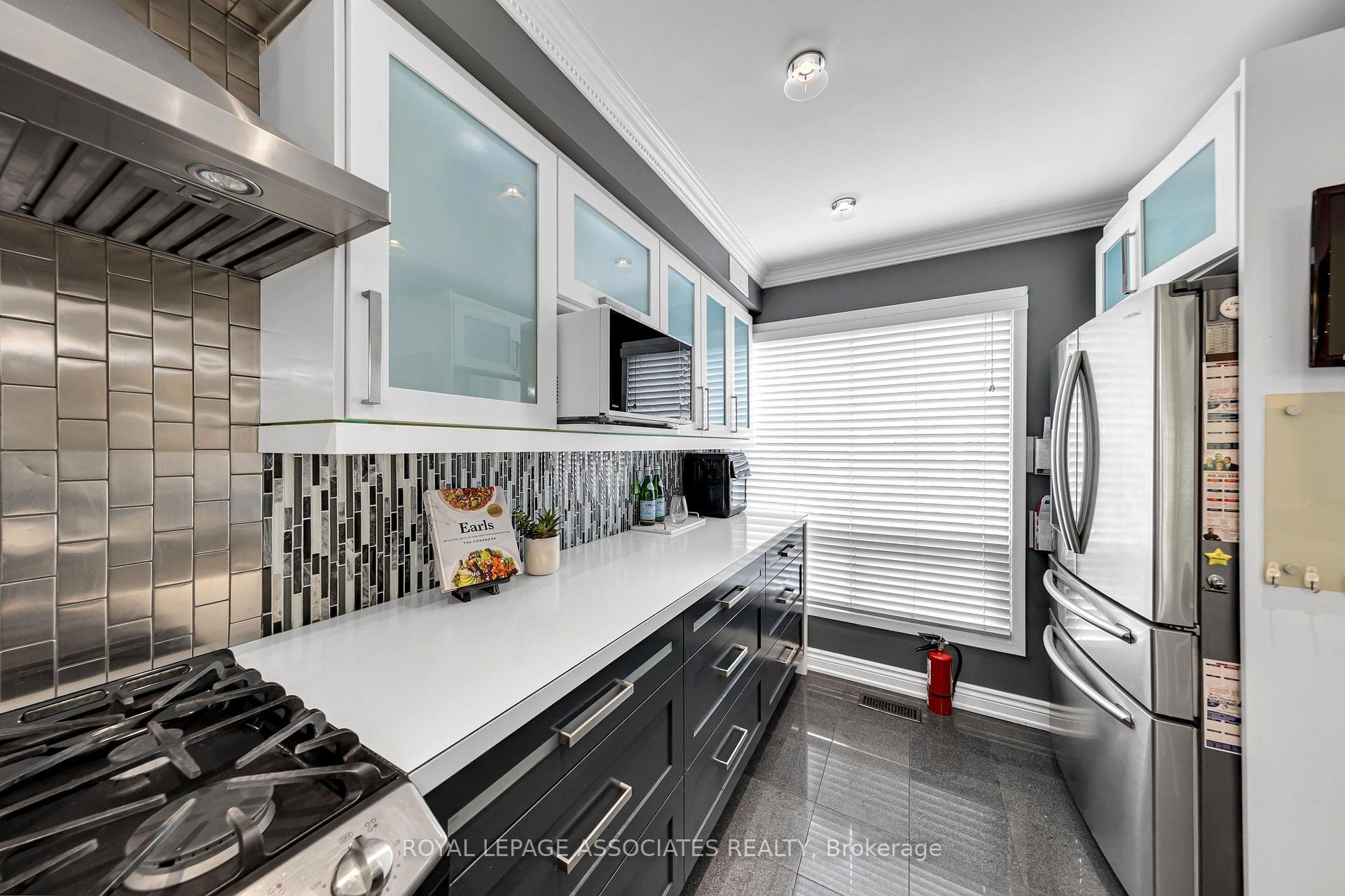 Photo 19 of 4 Apsco Avenue, Scarborough, West Hill — HOMEH