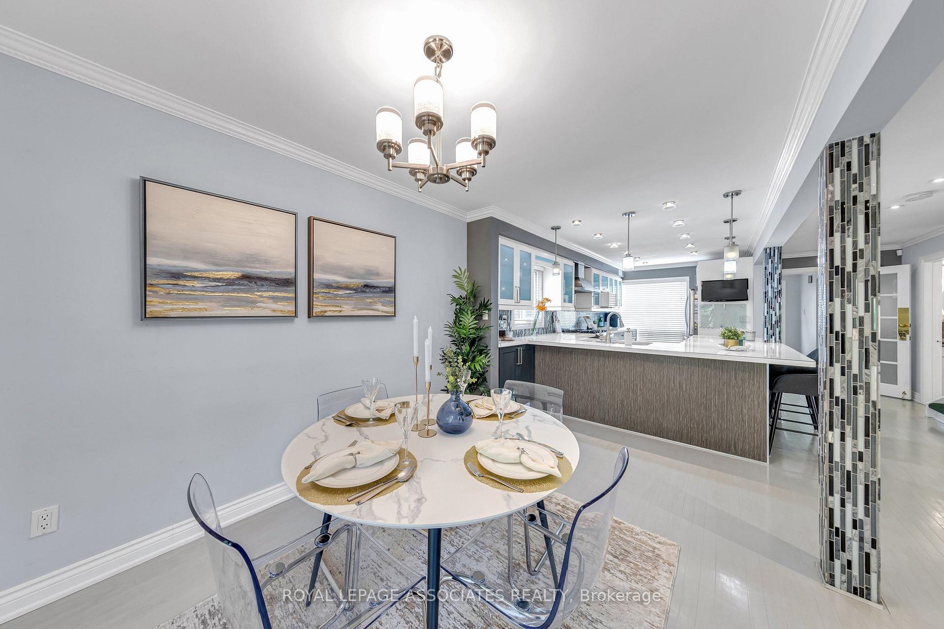 Photo 24 of 4 Apsco Avenue, Scarborough, West Hill — HOMEH