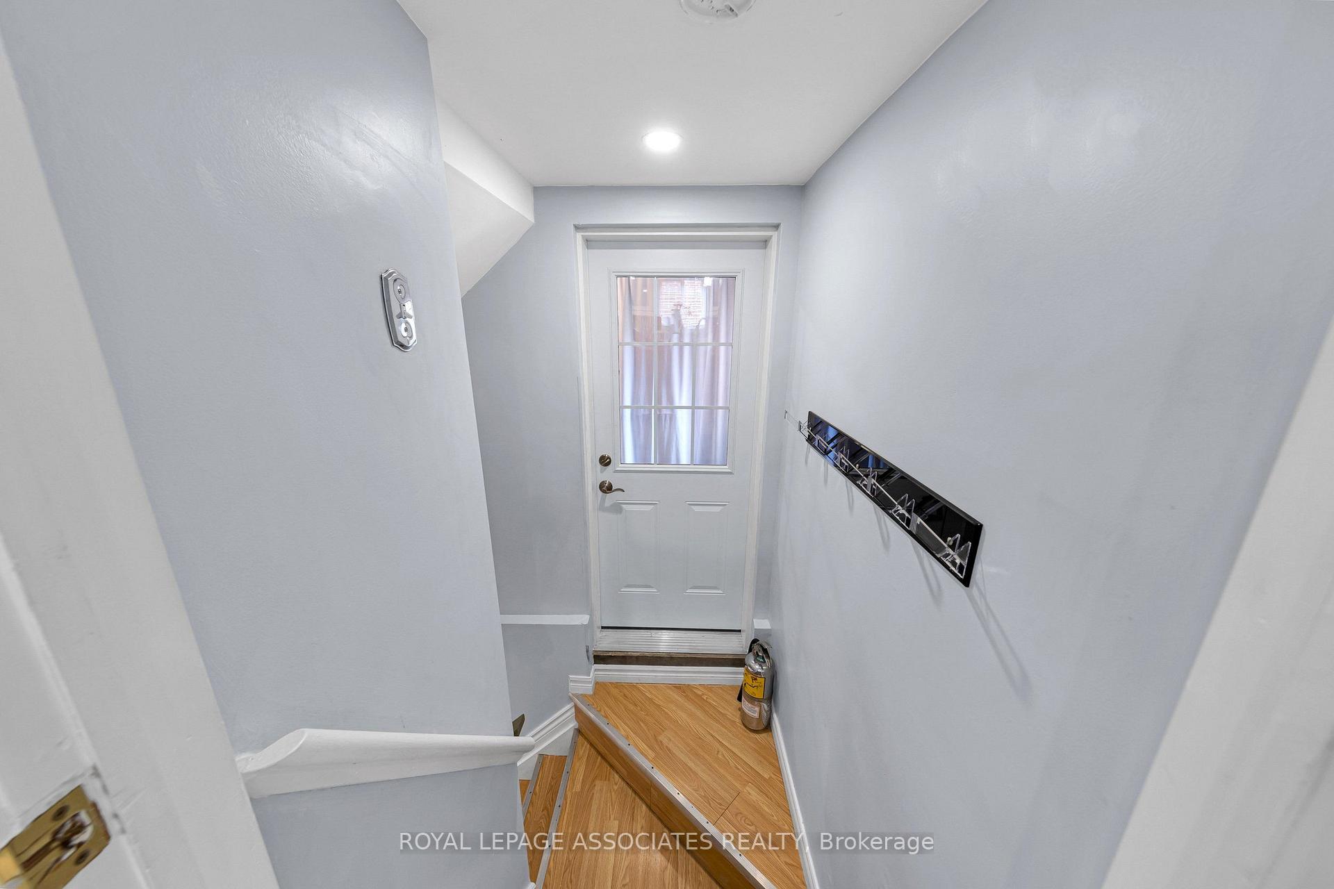 Photo 41 of 4 Apsco Avenue, Scarborough, West Hill — HOMEH