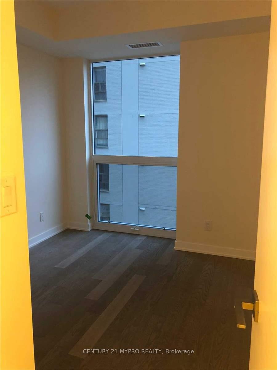 Photo 4 of Unit 502, 17 Dundonald Street, Toronto, Church-Yonge Corridor — HOMEH