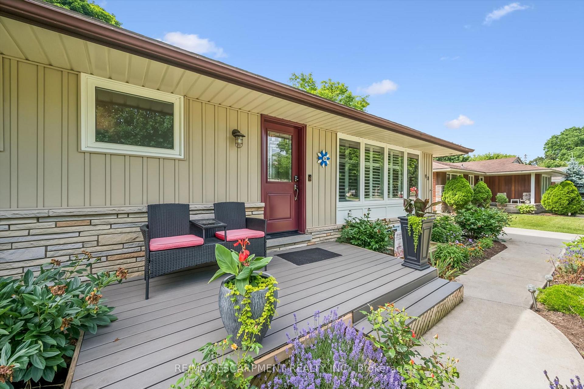 Photo 5 of 98 Stonybrook Drive, Kitchener, Meinzinger — HOMEH