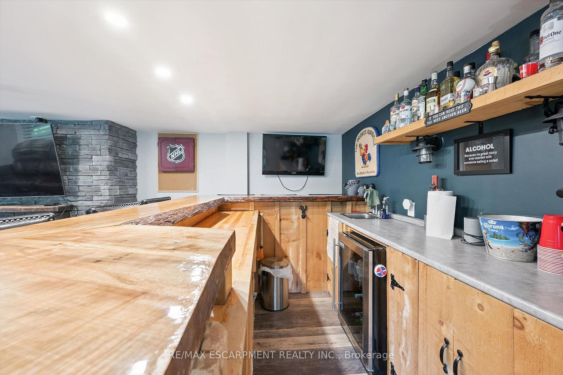Photo 27 of 98 Stonybrook Drive, Kitchener, Meinzinger — HOMEH