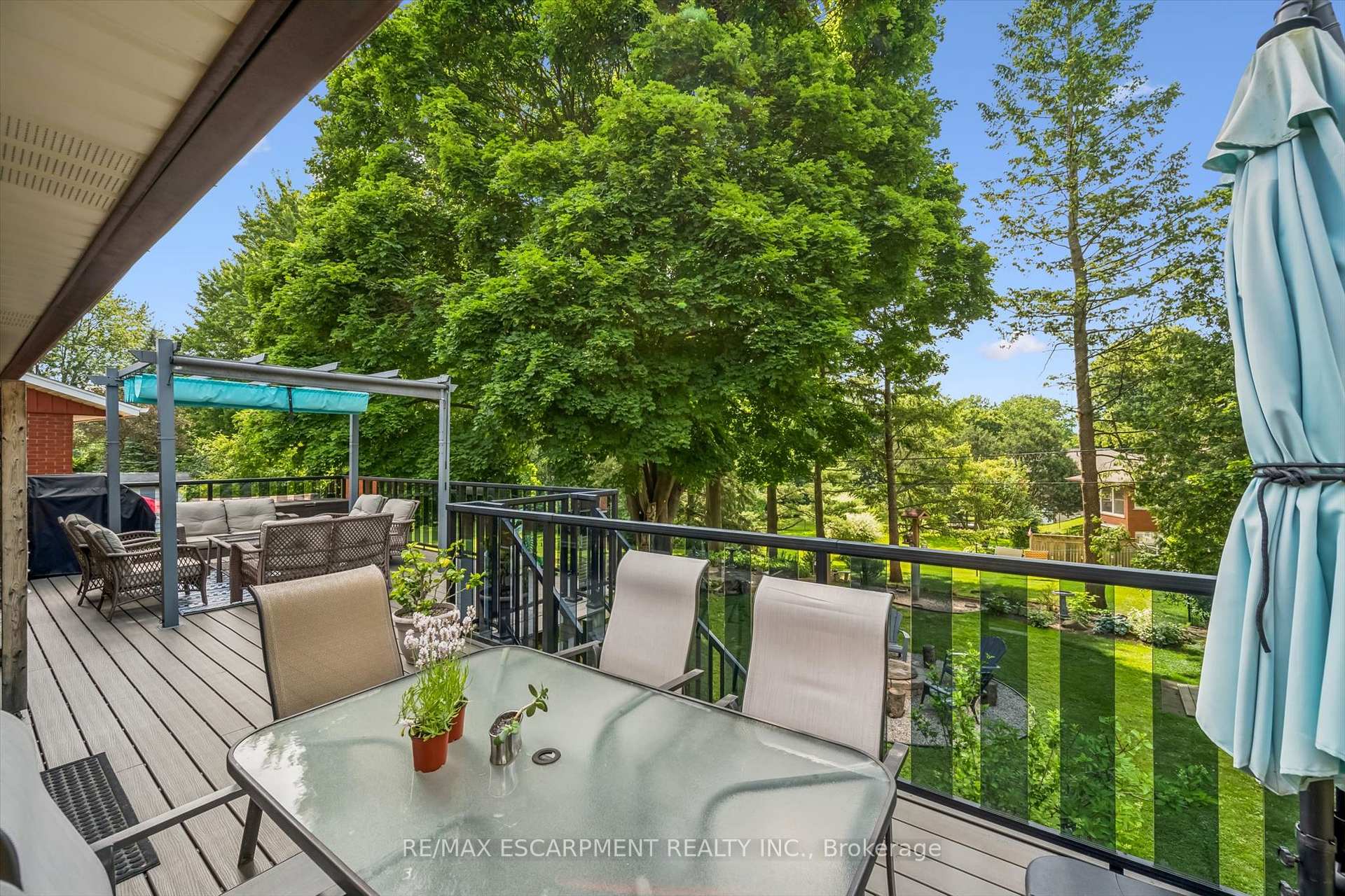 Photo 40 of 98 Stonybrook Drive, Kitchener, Meinzinger — HOMEH