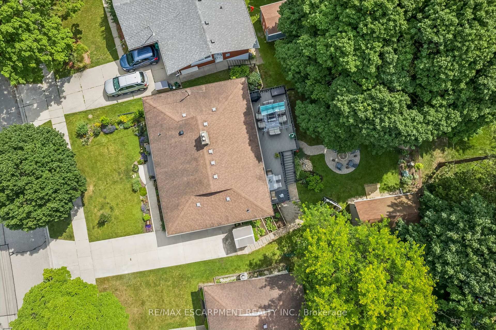 Photo 41 of 98 Stonybrook Drive, Kitchener, Meinzinger — HOMEH
