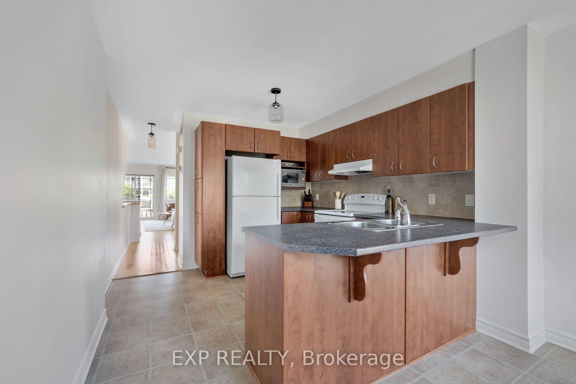 Photo 7 of 132 Paseo Private, Ottawa, Centrepointe — HOMEH