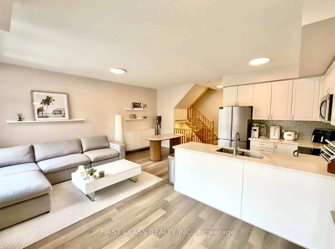 Photo 7 of 2468 Mayapple Cross, Pickering, Duffin Heights — HOMEH
