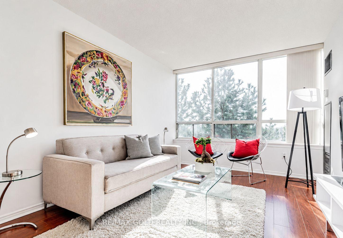 Photo 3 of Unit 5, 515 Greystone Walk, Scarborough, Kennedy Park — HOMEH